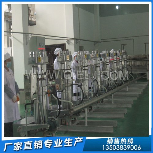 想買榨油機設(shè)備 歡迎到實力廠家企鵝機械(圖1) 想買榨油機設(shè)備 歡迎到實力廠家企鵝機械(圖1)